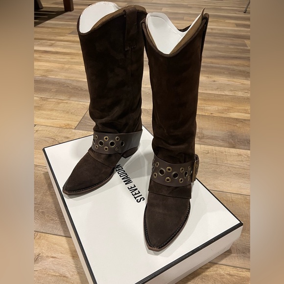 Steve Madden Ashwood Dark Brown Suede Boots - Picture 2 of 6
